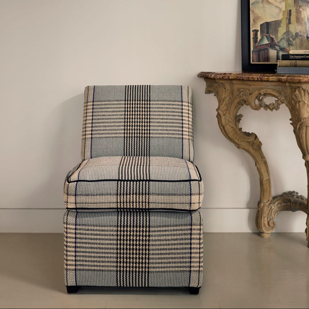 Slipper Chair in Middlebury #551